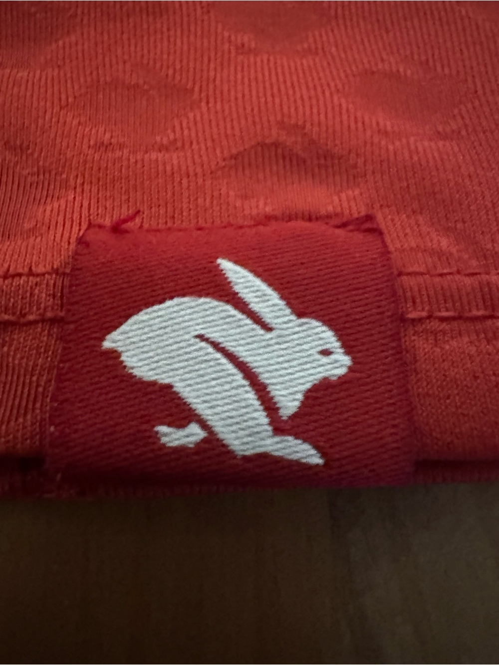 rabbit Engineered Jacquard Running Tank Top Coral Red Bunny Motif Singlet LG - Picture 6 of 6